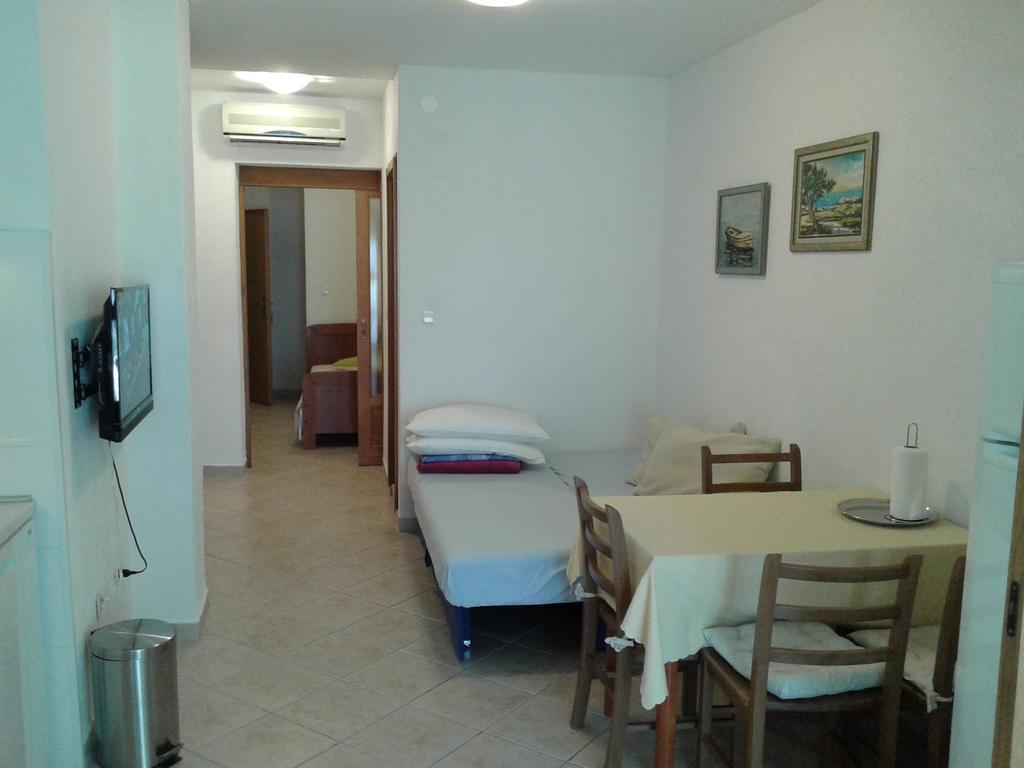 Apartments Toma Bajnice Directly Krilo Luaran gambar
